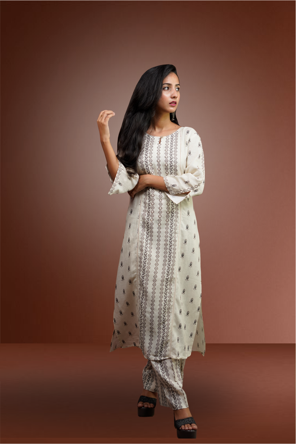 Linen White Block Printed Straight Cut Salwar Kameez