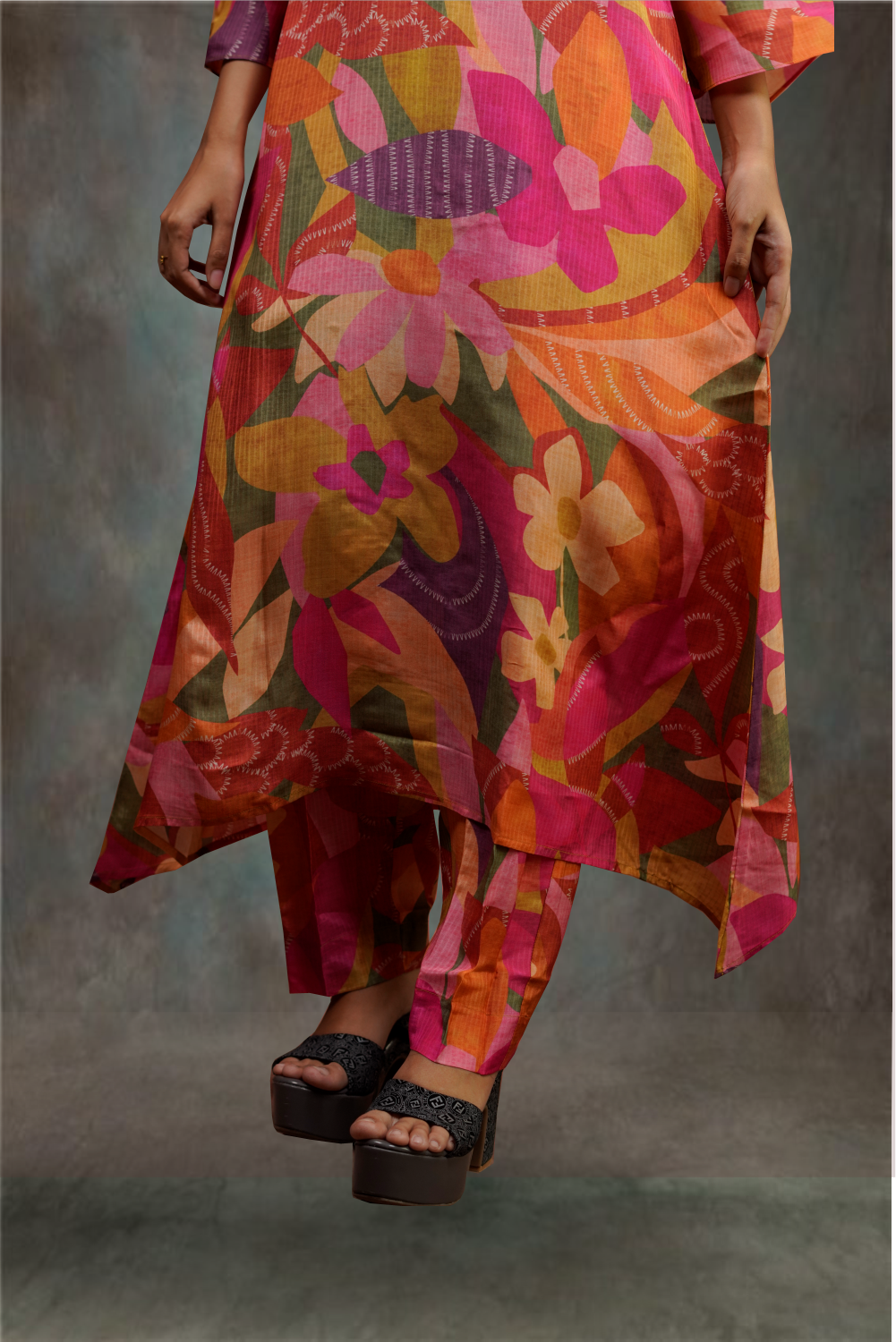 Multicolor Crepe Based Floral Printed Salwar Kameez