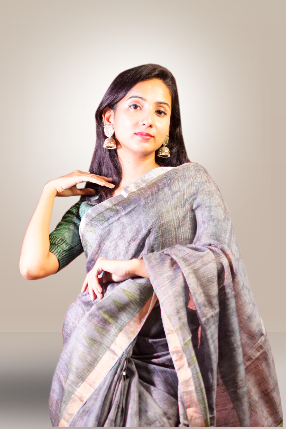 Grey Color Hand Woven Zari Checkered Tussar Silk Saree