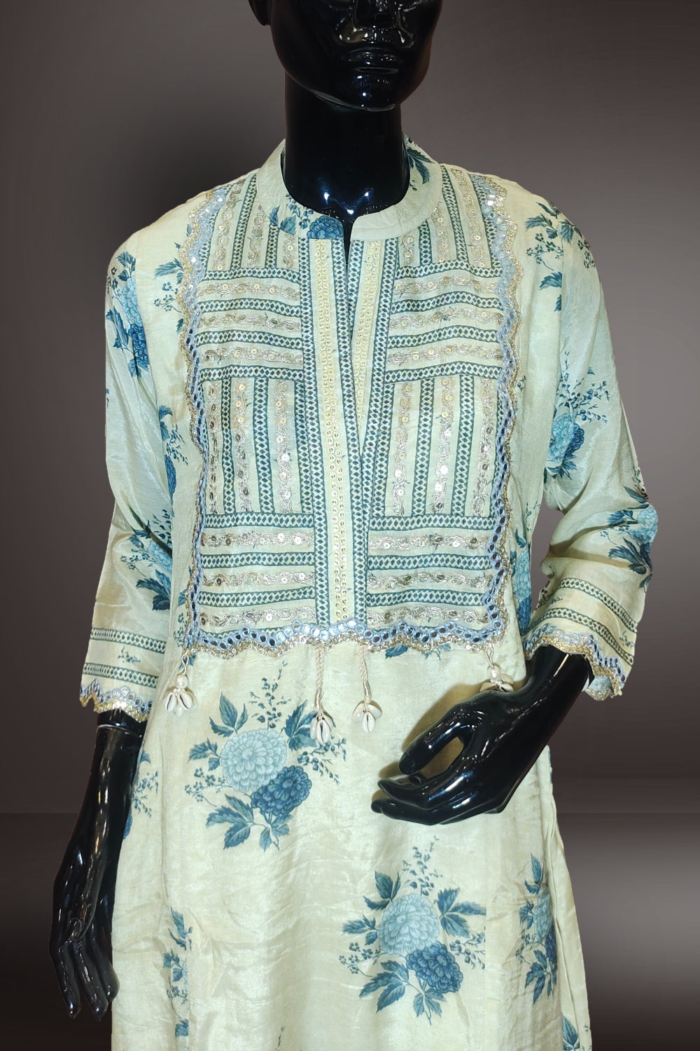 Crepe Kimono Neck Salwar Kameez
