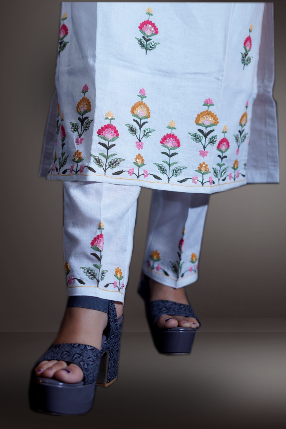 White Linen Embroidered Salwar Kameez